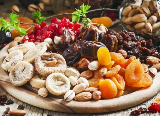 Nuts and dried fruits